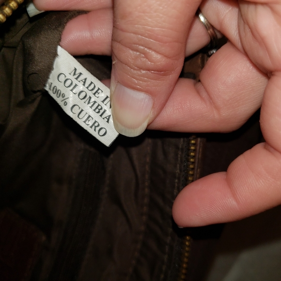 Claire Chase Leather Messenger Bag - Picture 4 of 8